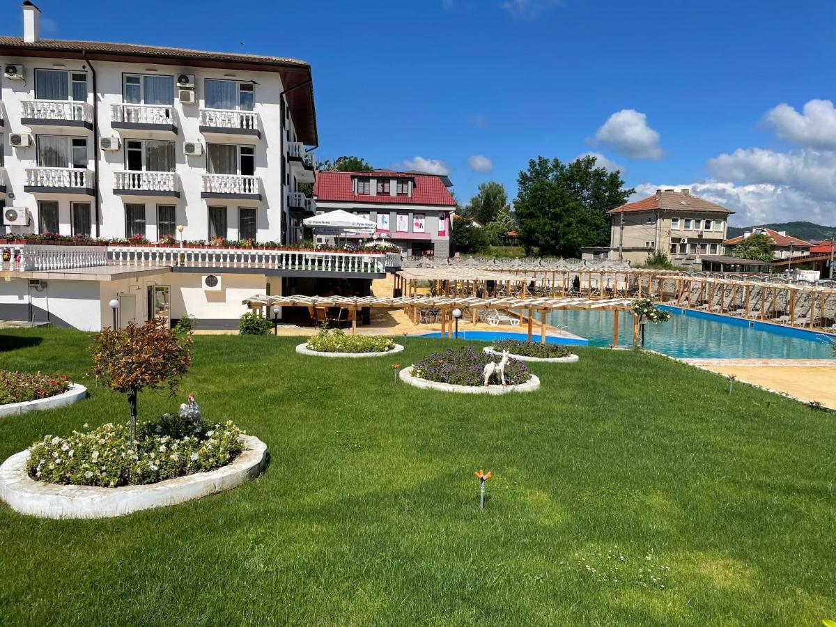 Hotel Elit 키르코보 외부 사진
