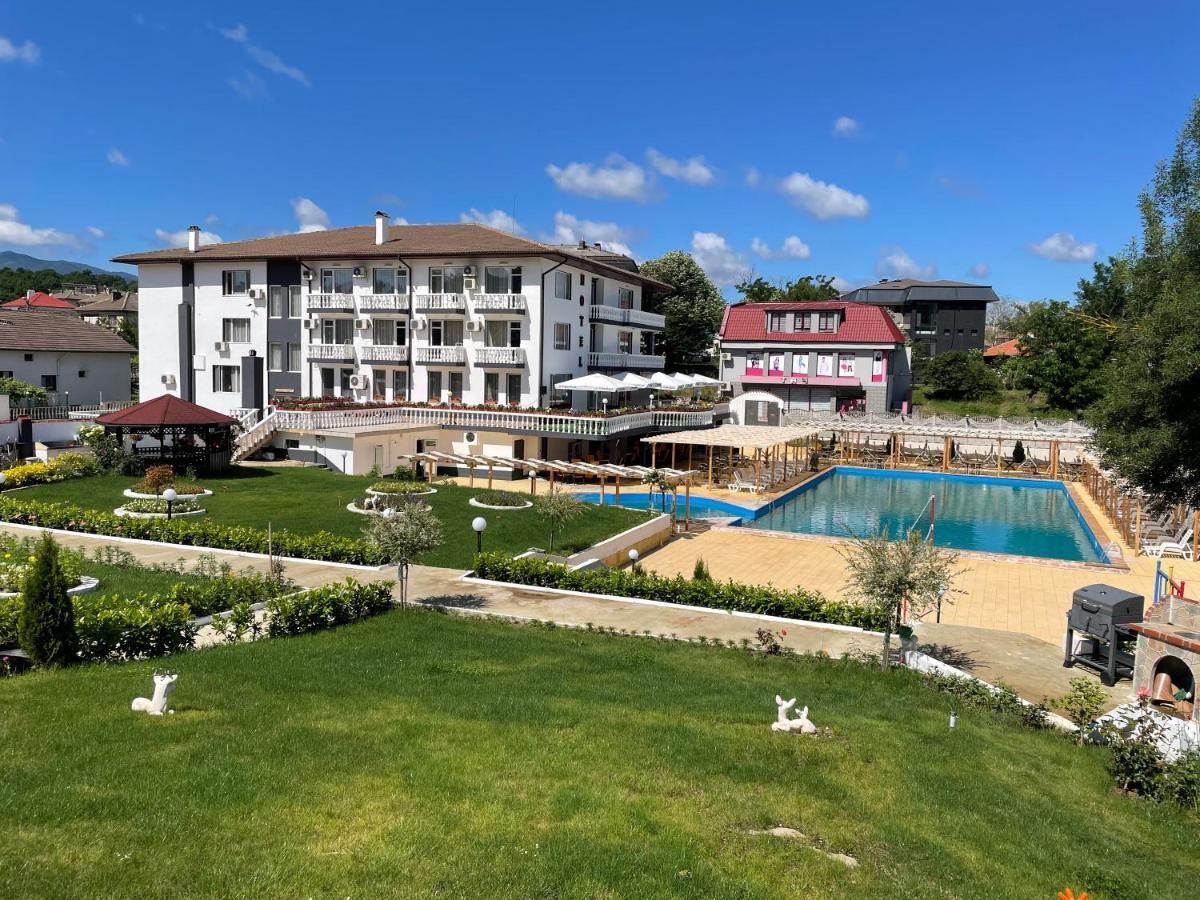Hotel Elit 키르코보 외부 사진