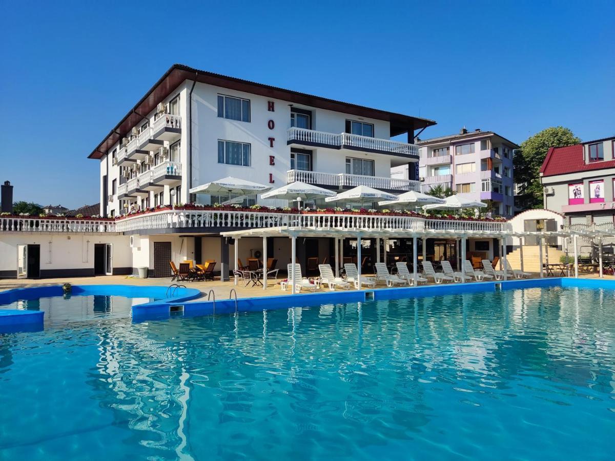 Hotel Elit 키르코보 외부 사진