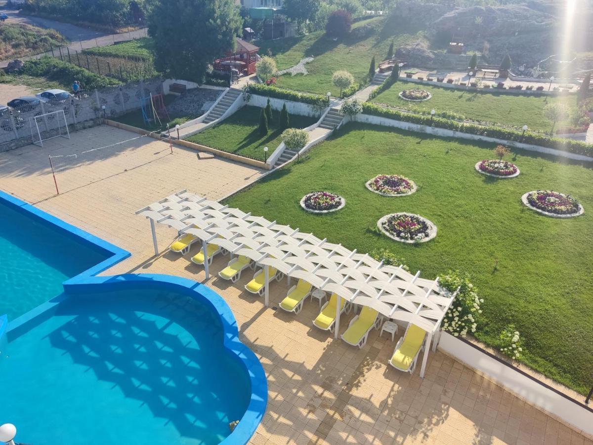 Hotel Elit 키르코보 외부 사진