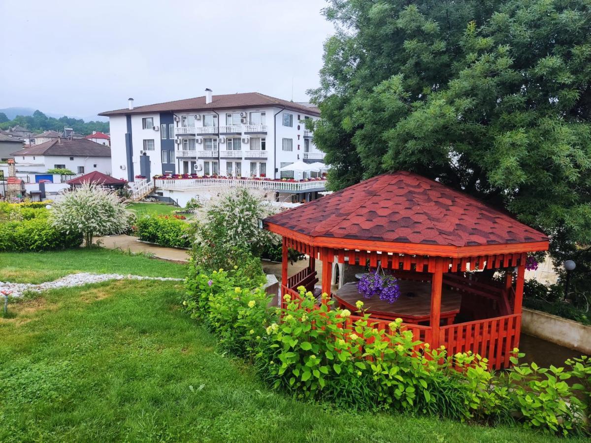 Hotel Elit 키르코보 외부 사진