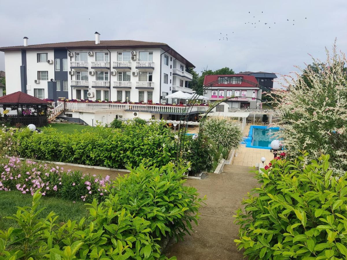 Hotel Elit 키르코보 외부 사진